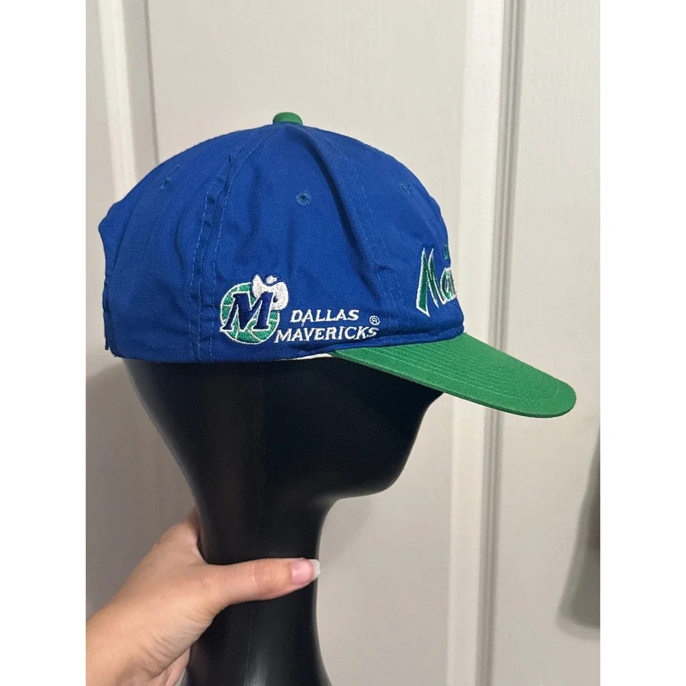 Vintage 90s Dallas Mavericks Snapback Hat Sports Specialties NBA Mavs Cap Retro